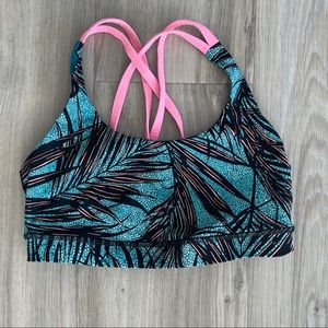 Lululemon Energy Bra
Mini Palm Lace Tofino Teal / flash light  US (4) like new